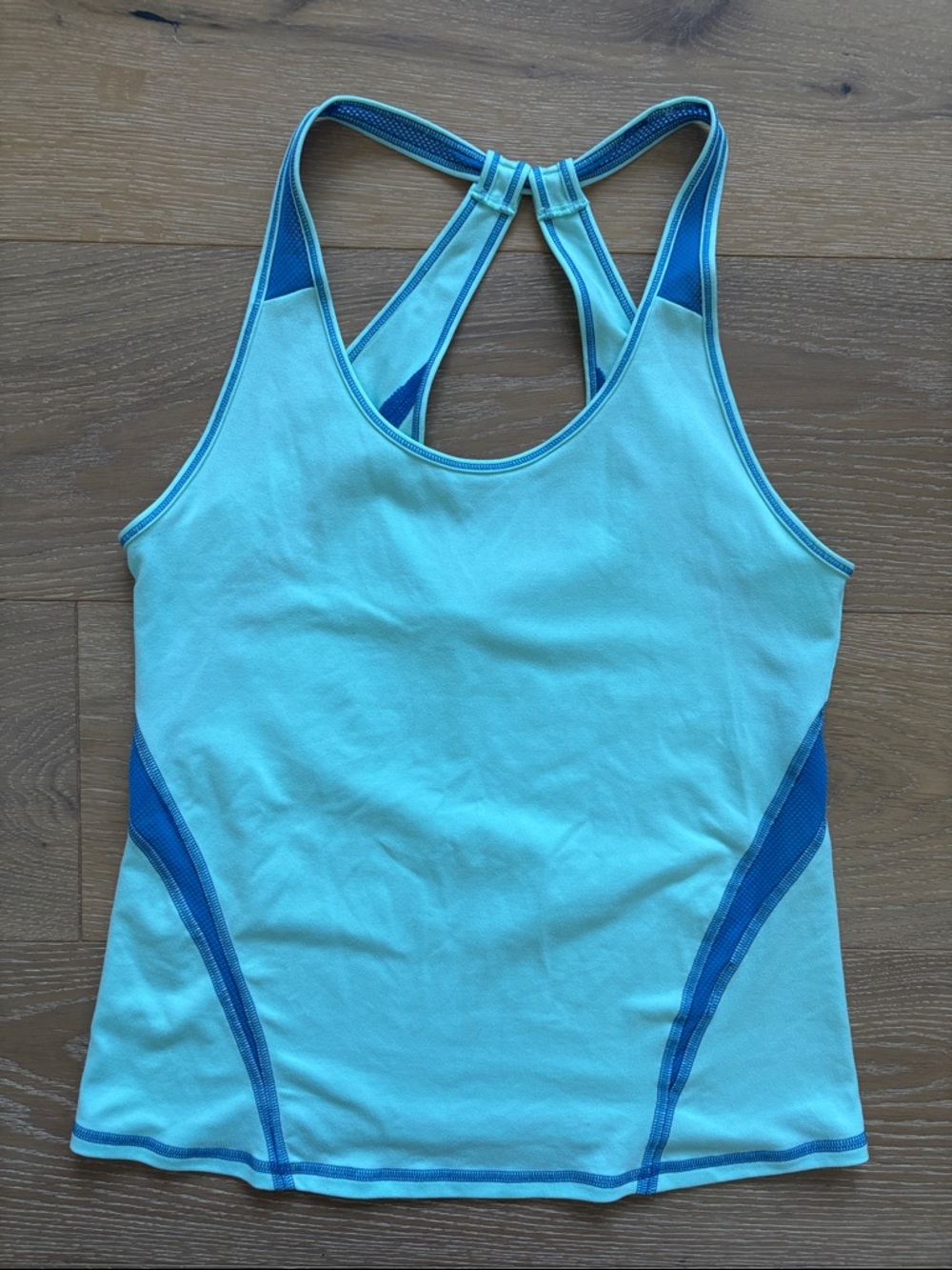 Gilly Hicks Sport Aqua Blue Racerback Tank Top Size Medium Pilates Exercise